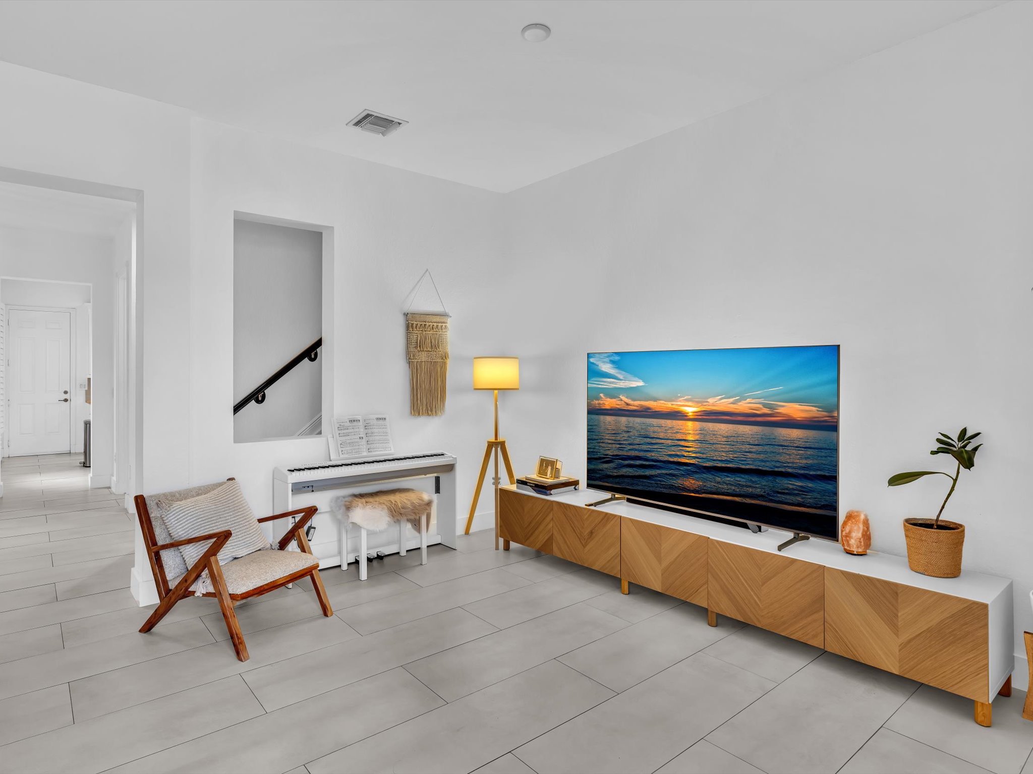 790 Northwest 83rd Lane Boca Raton, FL 33487 - Photo 6 of 60 Gallery Image 6