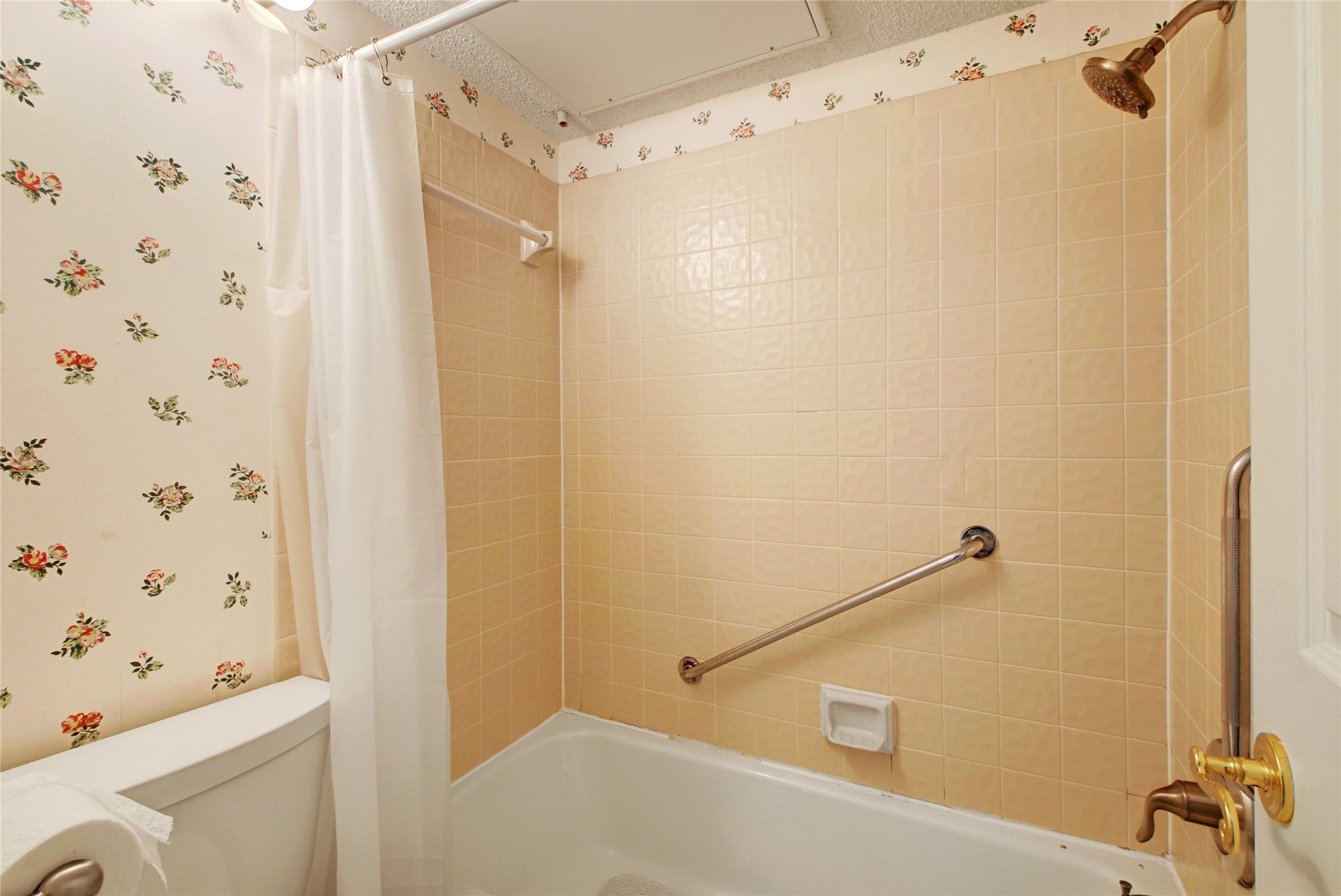 2520 Quarry Road, Unit 201 Austin, TX 78703 - Photo 17 of 30 Gallery Image 17