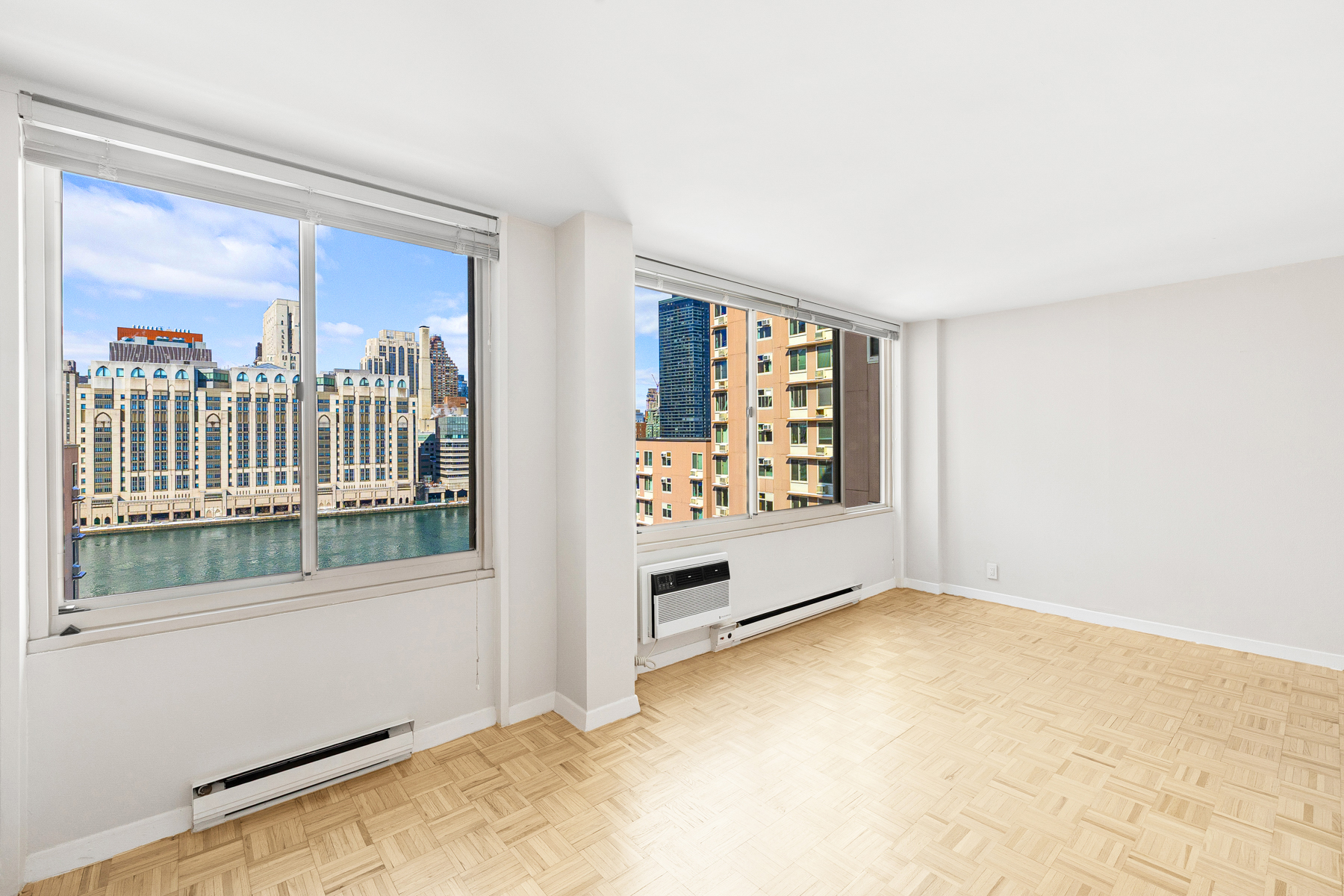 555 Main Street, Unit 1315 Manhattan, NY 10044 - Photo 4 of 16