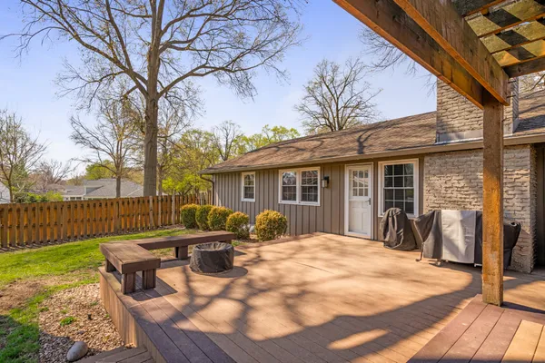 $495,000 | 6525 Hodges Drive, Prairie Village, KS 66208