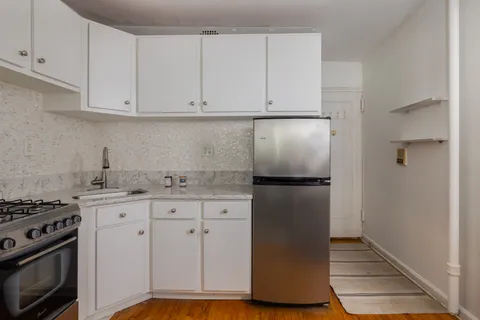 $525,000 | 20 Jane Street, Unit 3A | West Village