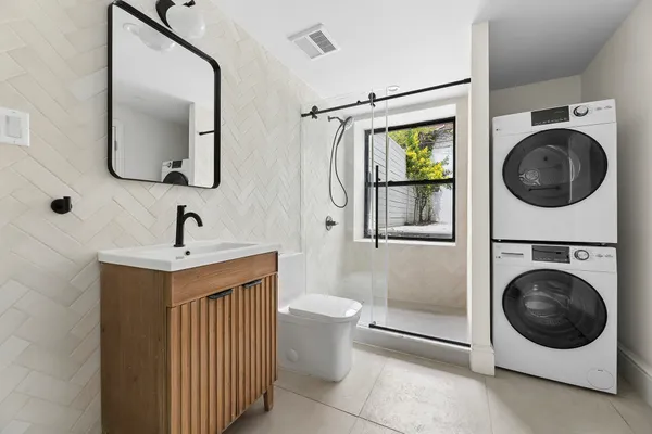 $3,600 | 429 Decatur Street, Unit 1 | Bedford-Stuyvesant