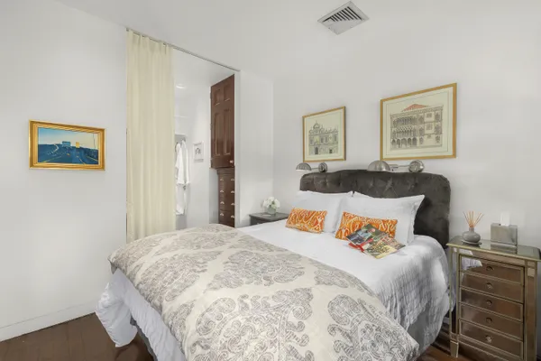 $4,800 | 38-06 28th Street, Unit 1 | Long Island City