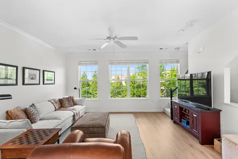 $485,000 | 21762 Dragons Green Square, Ashburn, VA 20147