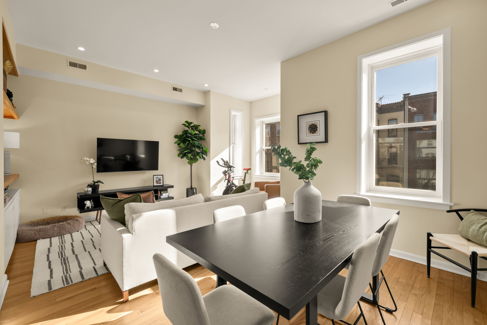 1325 R Street Northwest, Unit B Washington, DC 20009 - Photo 15 of 46