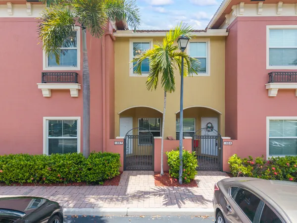 $315,000 | 2851 Prospect Road, Unit 1307, Tamarac, FL 33309