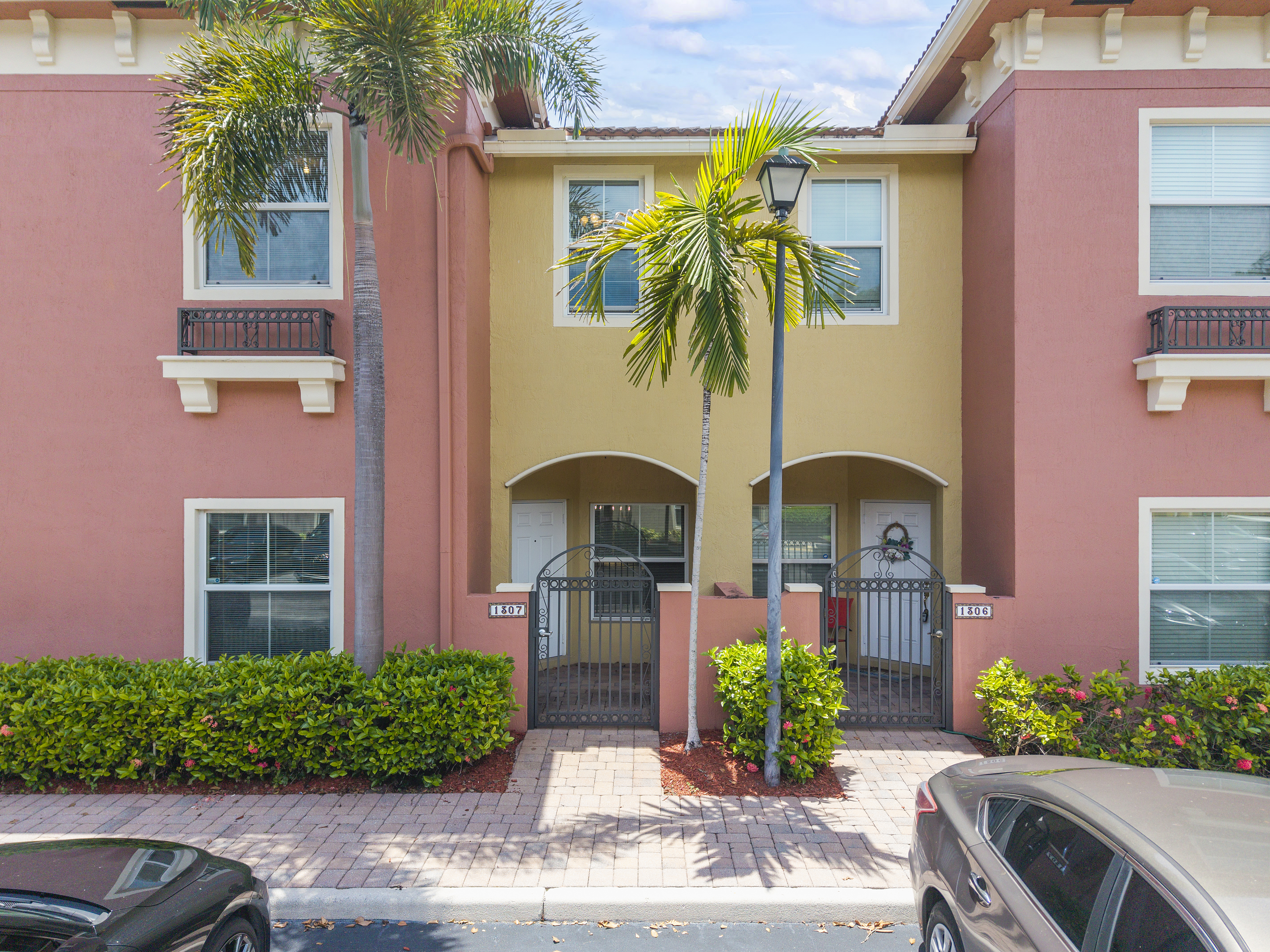 2851 Prospect Road, Unit 1307 Tamarac, FL 33309 - Photo 1 of 20