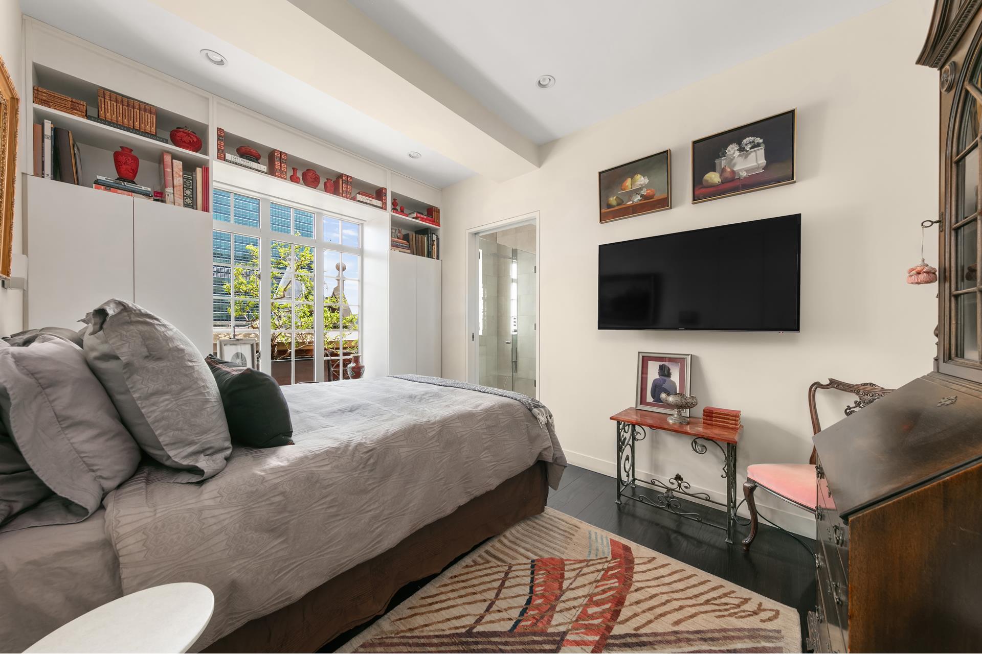 333 East 43rd Street, Unit PH14 Manhattan, NY 10017 - Photo 9 of 15