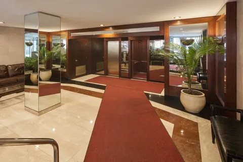 $750,000 | 80 Park Avenue, Unit 5D | Murray Hill