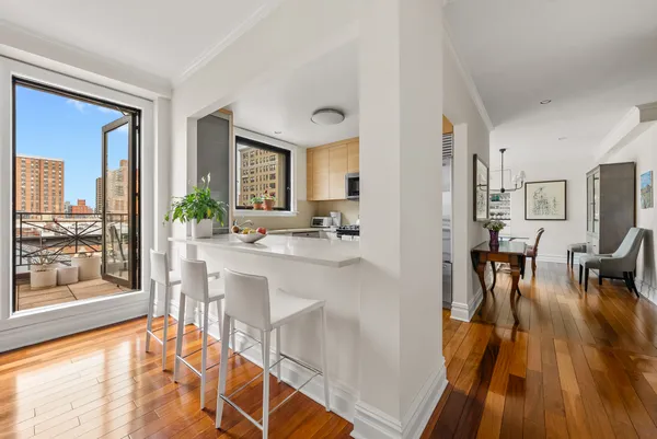 $2,950,000 | 203 West 90th Street, Unit 7H | Upper West Side