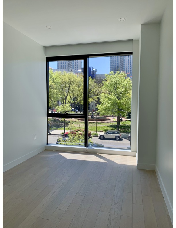 4507 Court Square, Unit 2D Queens, NY 11101 - Photo 13 of 22