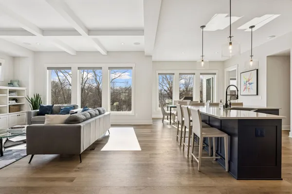 $1,850,000 | 16865 46th Avenue North, Plymouth, MN 55446