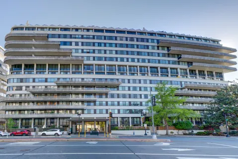 $1,750,000 | 2700 Virginia Avenue Northwest, Washington, DC 20037