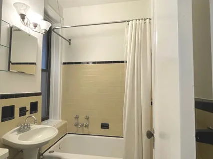 $6,250 | 243 East 71st Street, Unit 3 | Lenox Hill