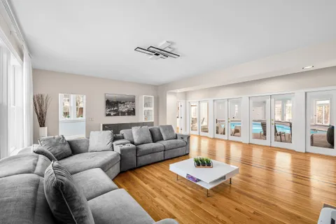 $1,799,999 | 35 River Run, East Greenwich, RI 02818
