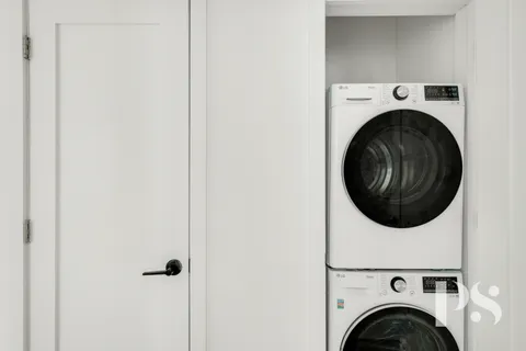 $515,000 | 24-51 38th Street, Unit D1 | Astoria