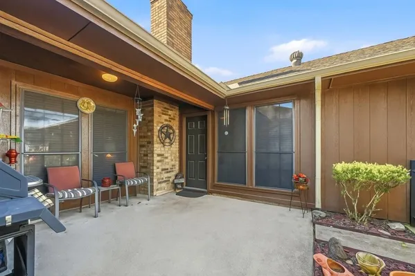 $368,990 | 217 Faircrest Drive, Garland, TX 75040