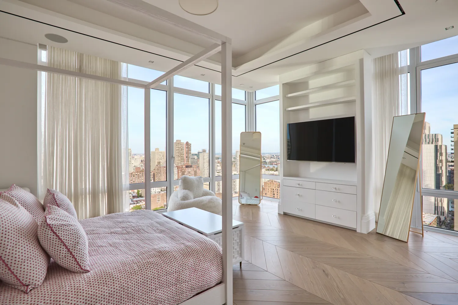 $16,790,000 | 1355 1st Avenue, Unit PH2 | Lenox Hill