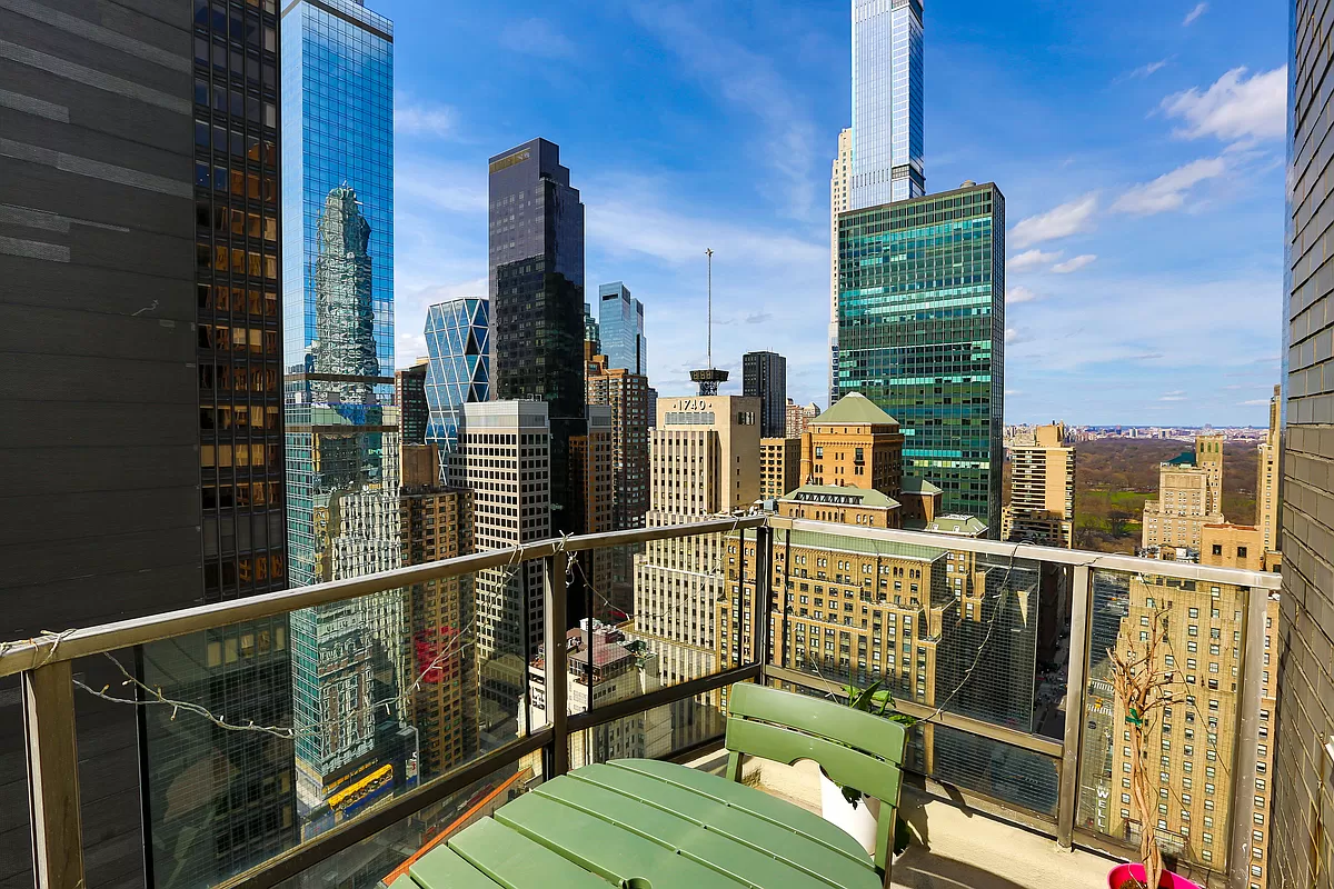 159 West 53rd Street, Unit 38GH Manhattan, NY 10019 - Photo 2 of 15 Gallery Image 2