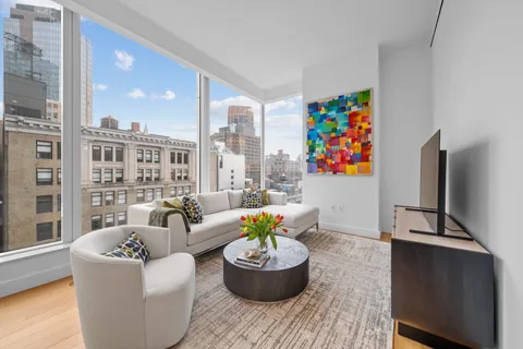 $3,095,000 | 15 East 30th Street, Unit 19B | NoMad