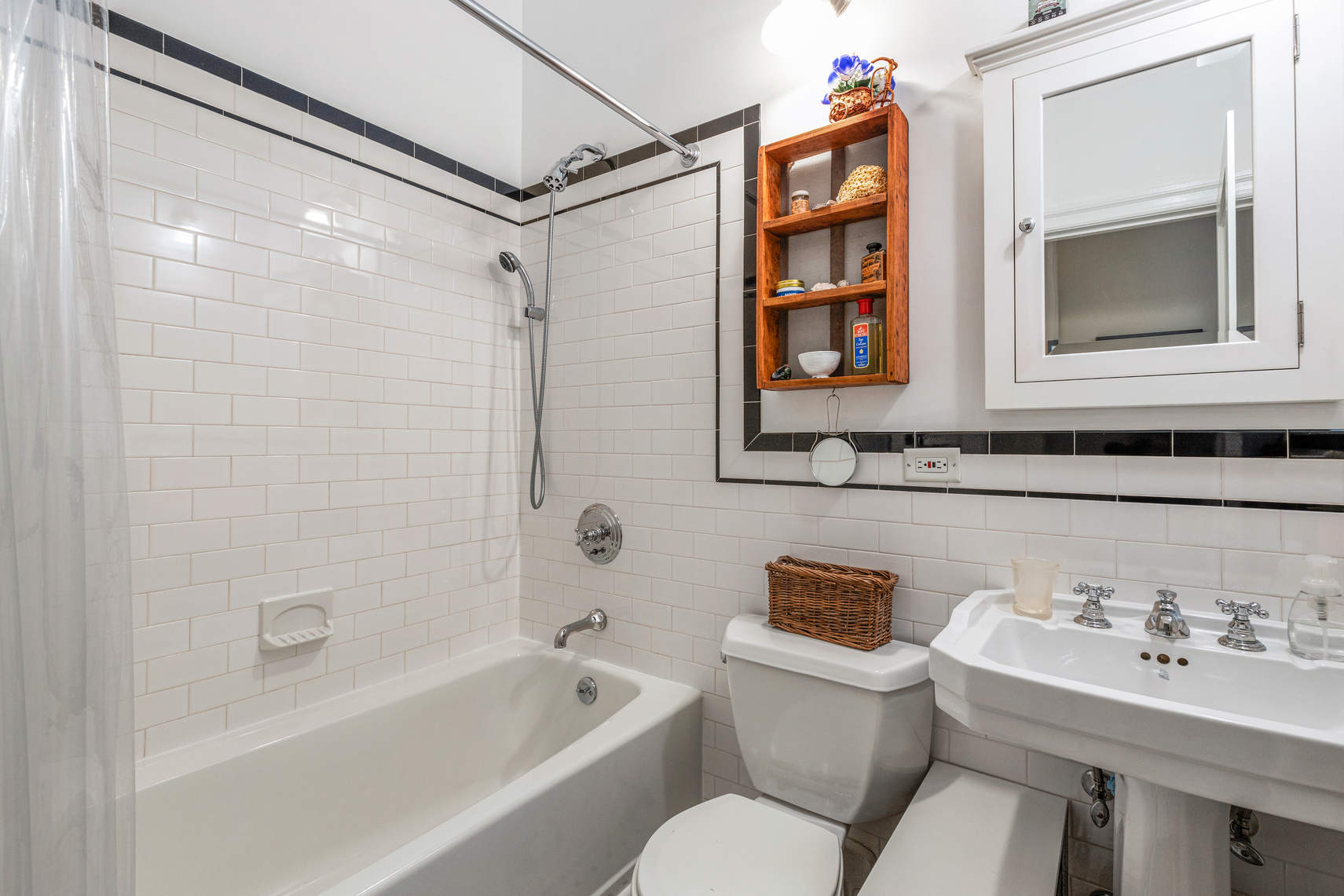 312 East 23rd Street, Unit 6B Manhattan, NY 10010 - Photo 10 of 14