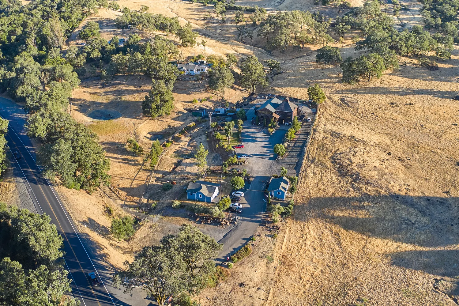 $2,495,000 | 14600 Highway 101, Hopland, CA 95449