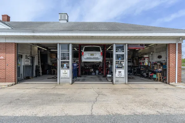 $650,000 | 601 John F Kennedy Way, Willingboro, NJ 08046