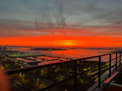 $2,400,000 | 160 Columbia Heights, Unit 10F | Brooklyn Heights