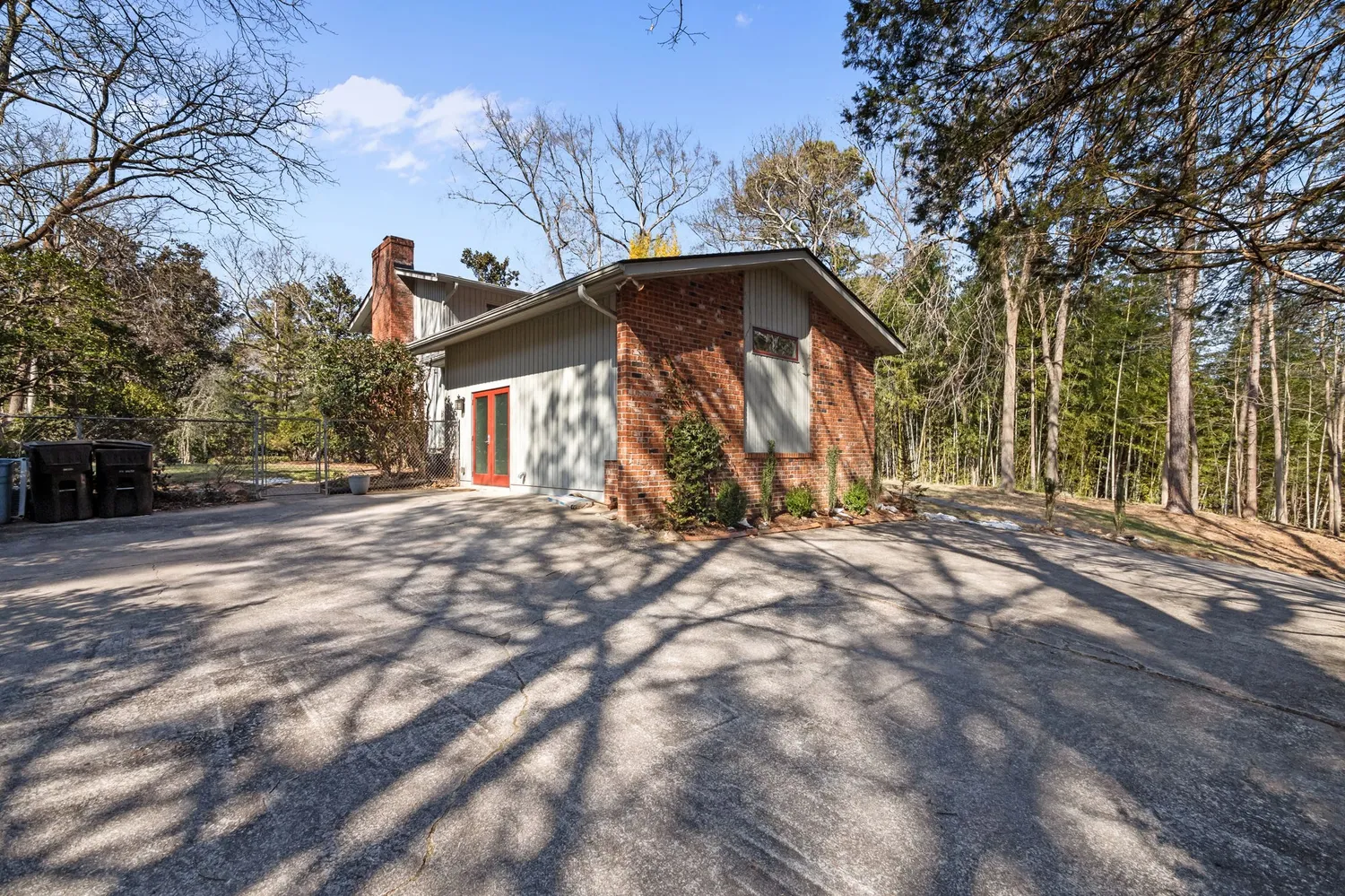 $1,050,000 | 1709 Curtis Road, Chapel Hill, NC 27514