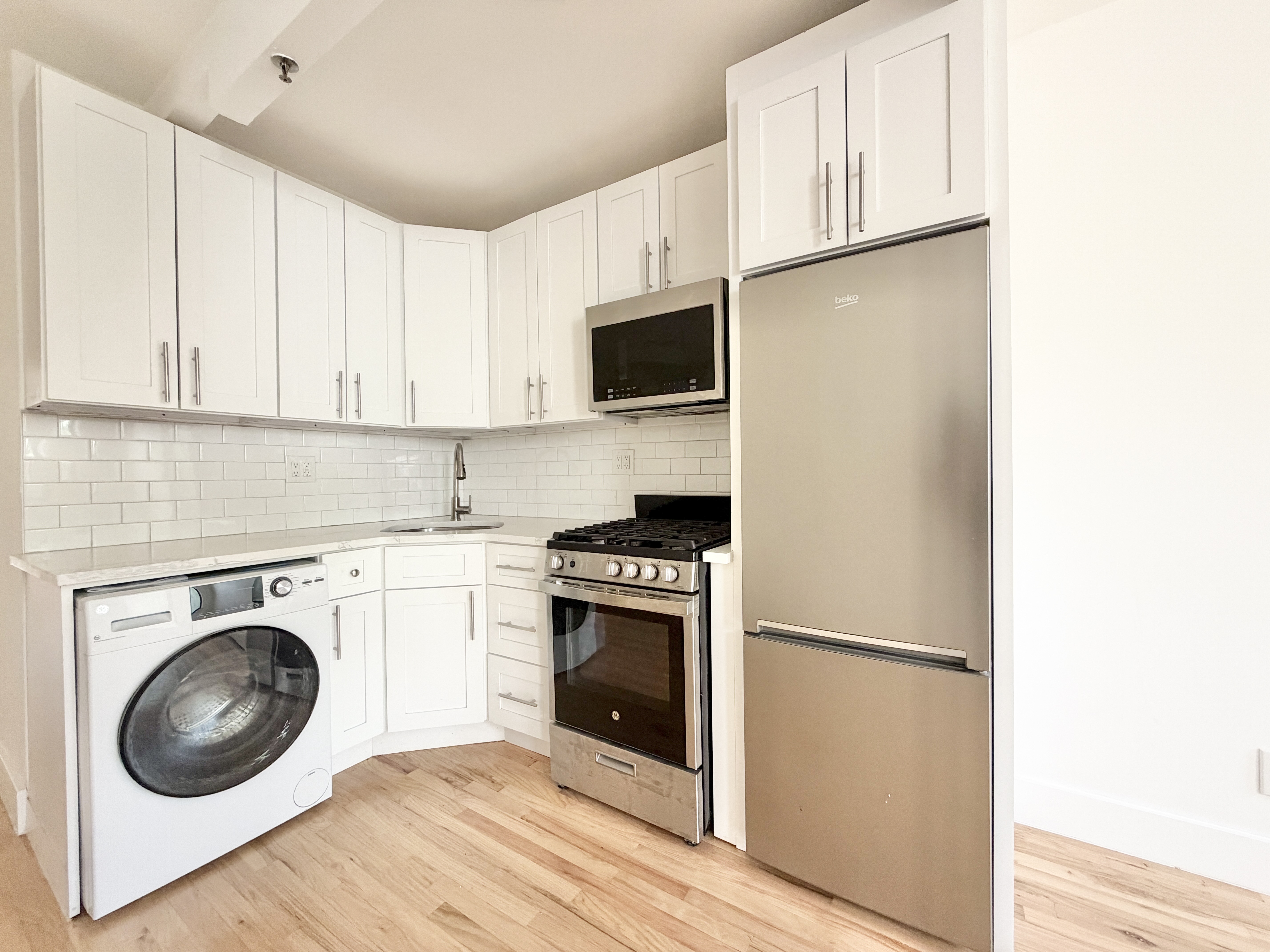 53 Irving Place, Unit 3 Brooklyn, NY 11238 - Photo 2 of 8
