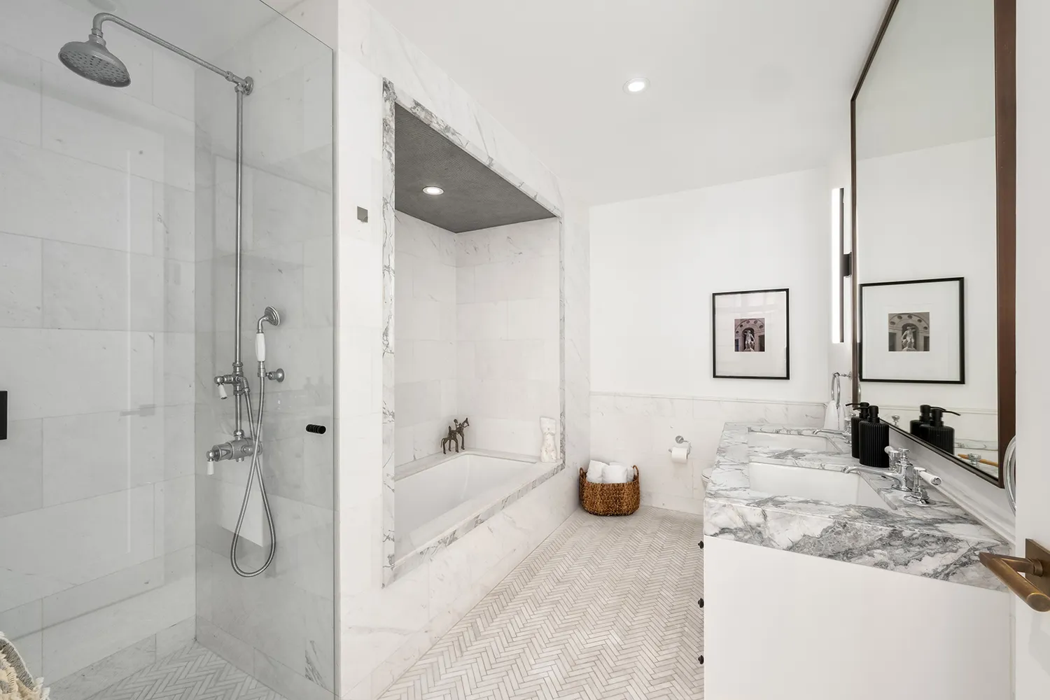 $2,150,000 | 438 East 12th Street, Unit 2E | East Village