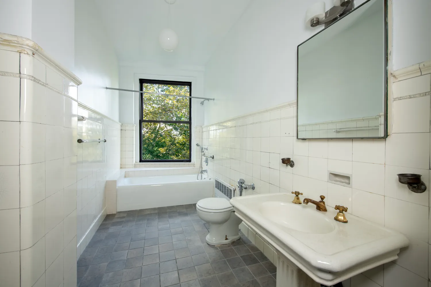 $2,150,000 | 299 Riverside Drive, Unit 4D | Upper West Side