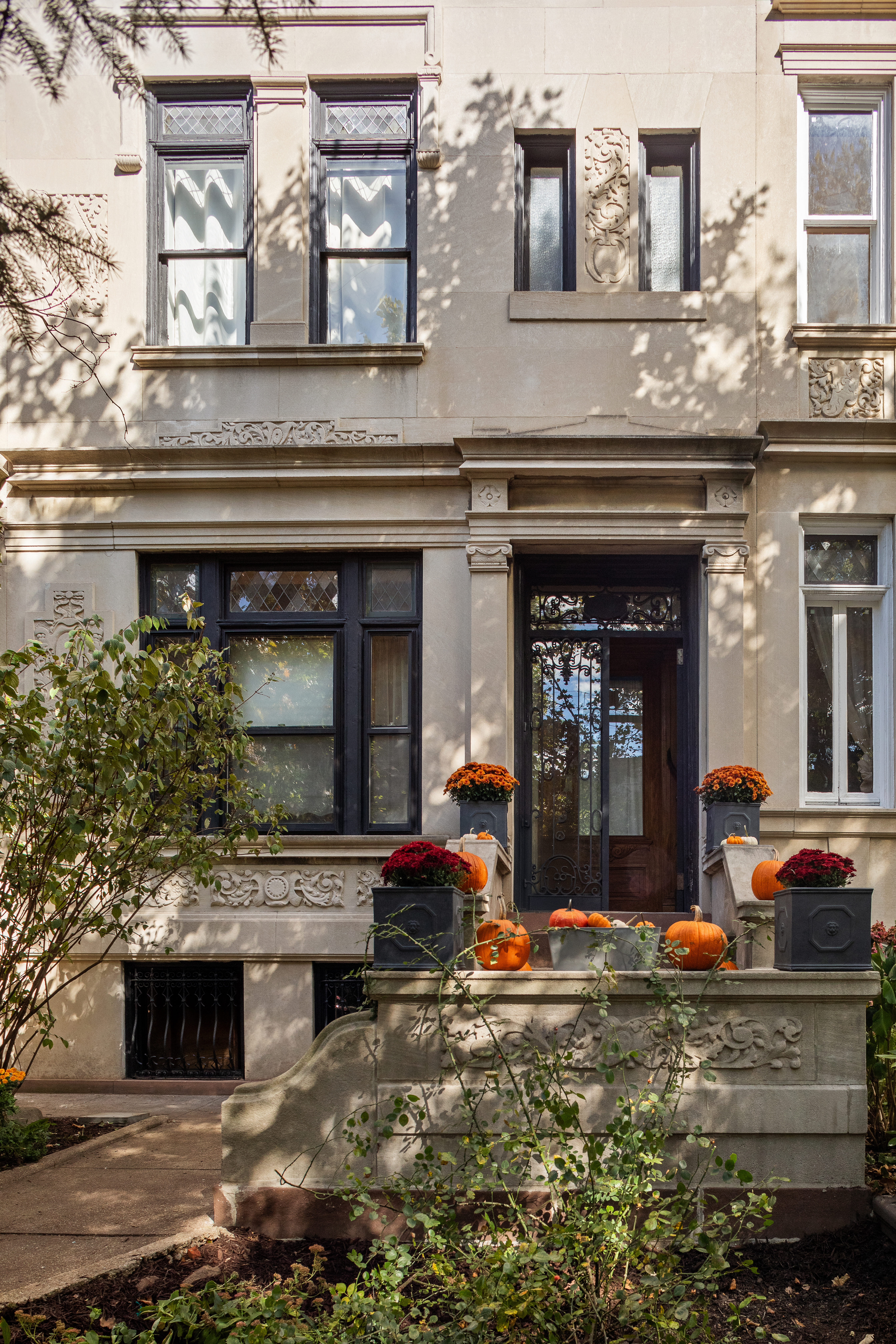 585 3rd Street Brooklyn, NY 11215 - Photo 3 of 6 a view of a building with car parked