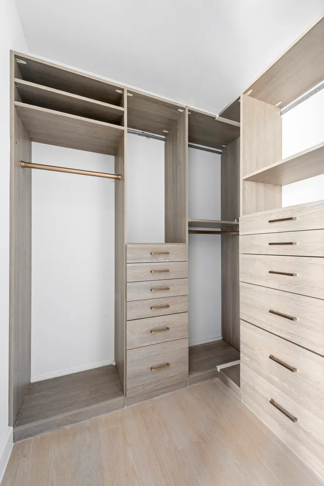 $2,750,000 | 138 East 50th Street, Unit 21A | Midtown East