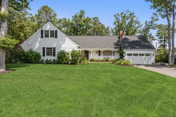 $1,549,000 | 15 Cayuga Trail, Medford Lakes, NJ 08055
