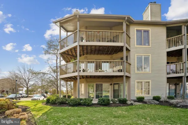$595,000 | 2110 Chesapeake Harbour Drive East, Unit 101, Annapolis, MD 21403