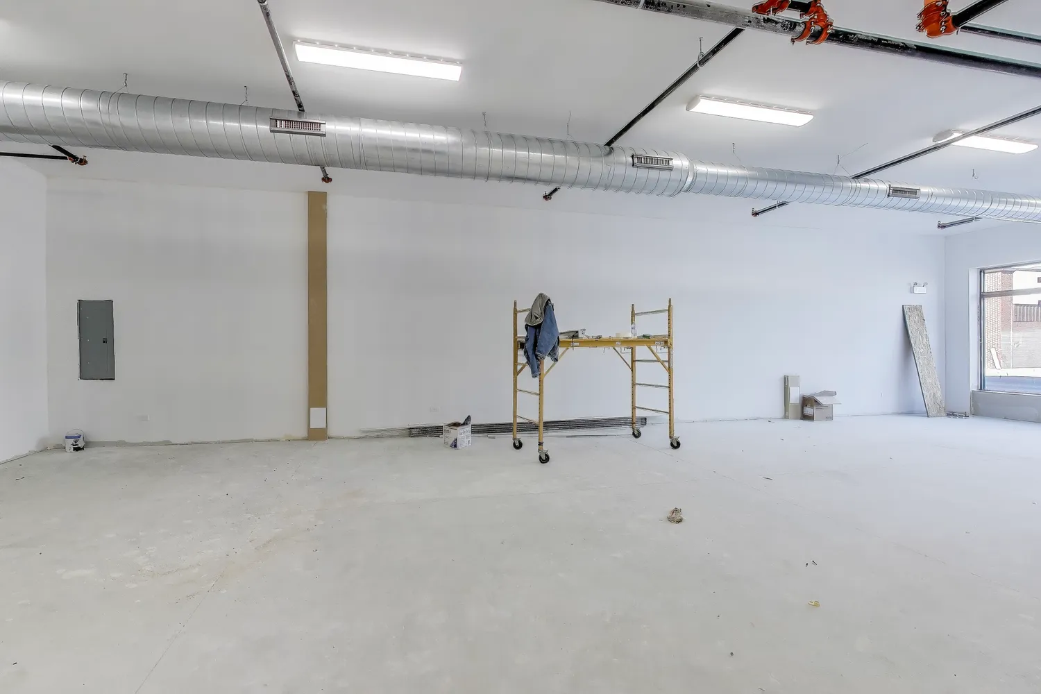 $3,938 | 1619 West Lawrence Avenue, Unit 1, Chicago, IL 60640