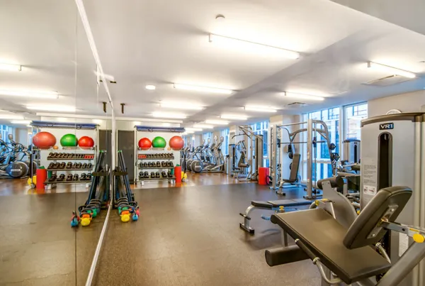 $7,500 | 200 Chambers Street, Unit 9F | TriBeCa