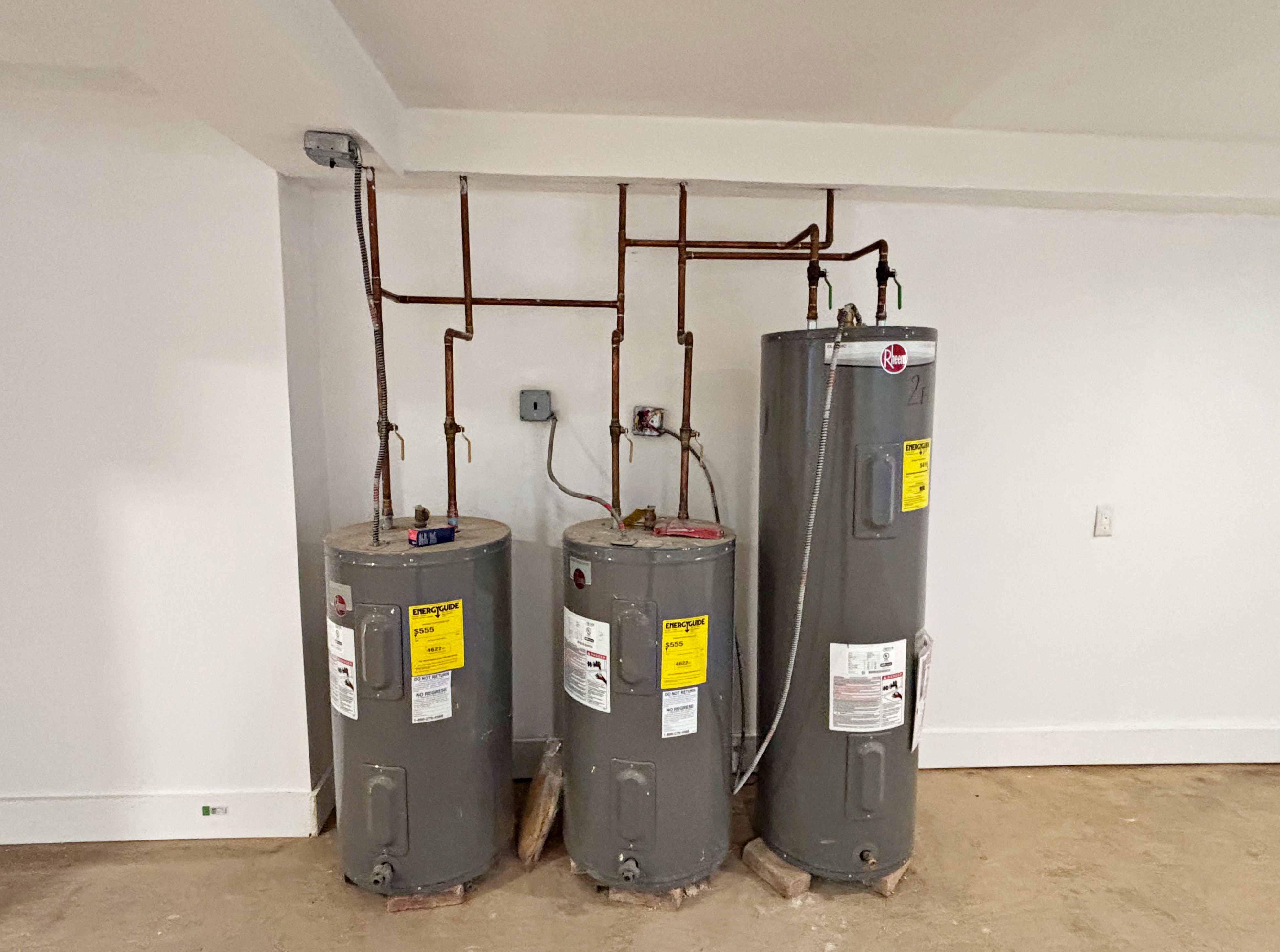 385 Nostrand Avenue, Unit Undisclosed Brooklyn, NY 11216 - Photo 14 of 27 a view of an entryway