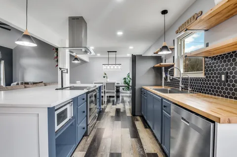 $399,990 | 1017 Meadow Creek Drive, Lancaster, TX 75146