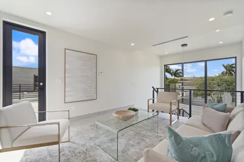 $2,100,000 | 843 - 857 Southwest 14th Court, Fort Lauderdale, FL 33315