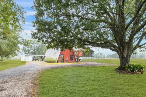$325,000 | 135 Woodys Lane, Sunset, LA 70584