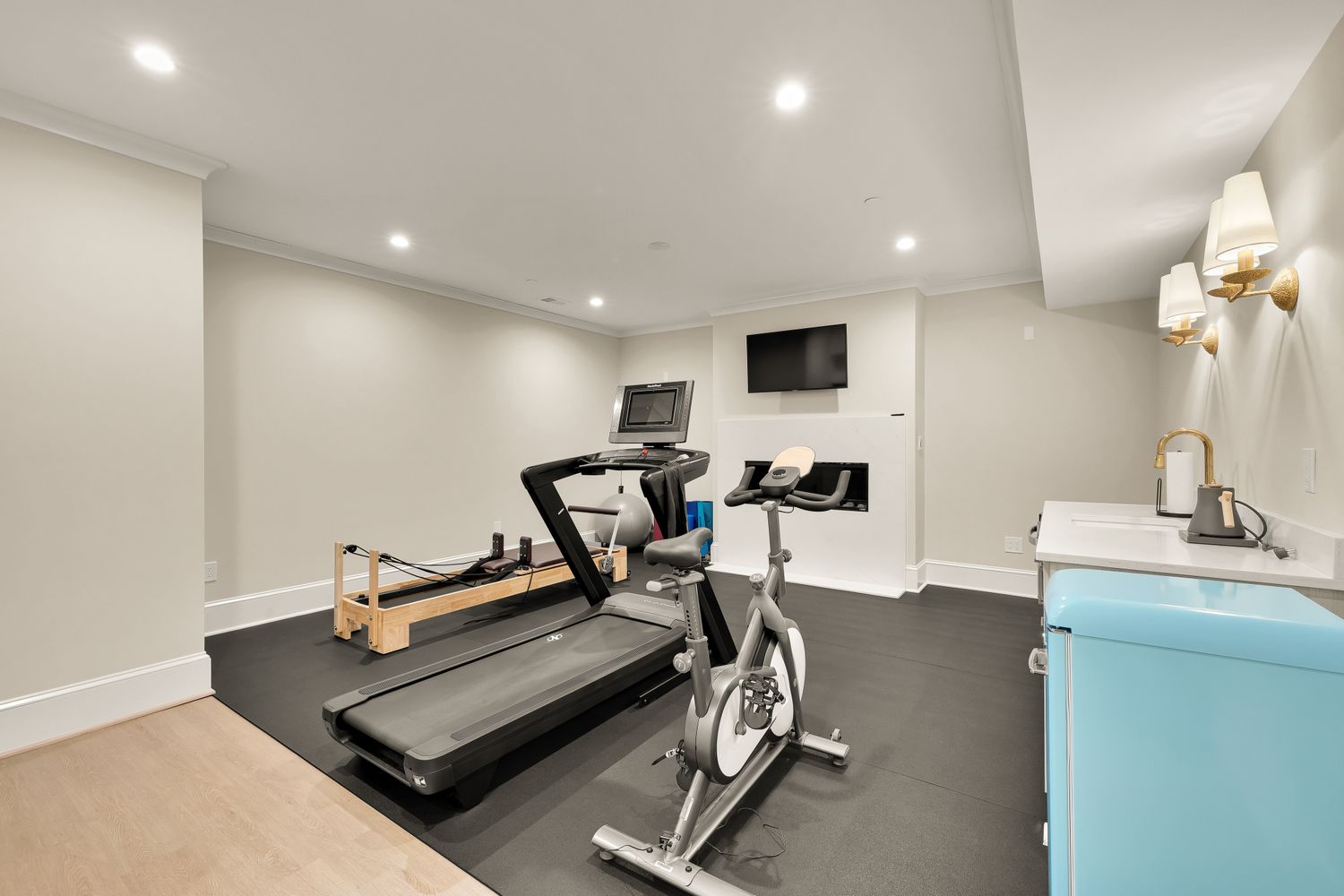 $4,100,000 | 5537 Hawthorne Place Northwest, Washington, DC 20016