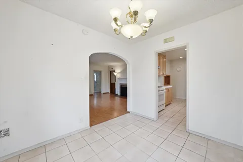 $1,999,998 | Address Upon Request, Los Angeles, CA 90034