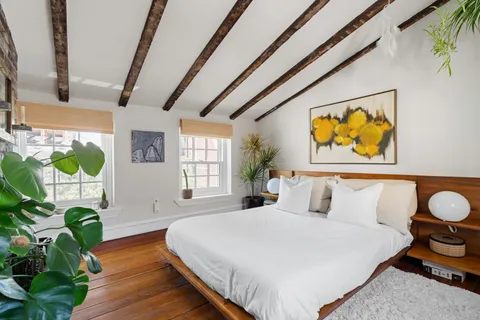 $380,000 | 142 Carpenter Street, Philadelphia, PA 19147