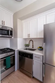 $940,000 | 60 East 9th Street, Unit 640 | Greenwich Village