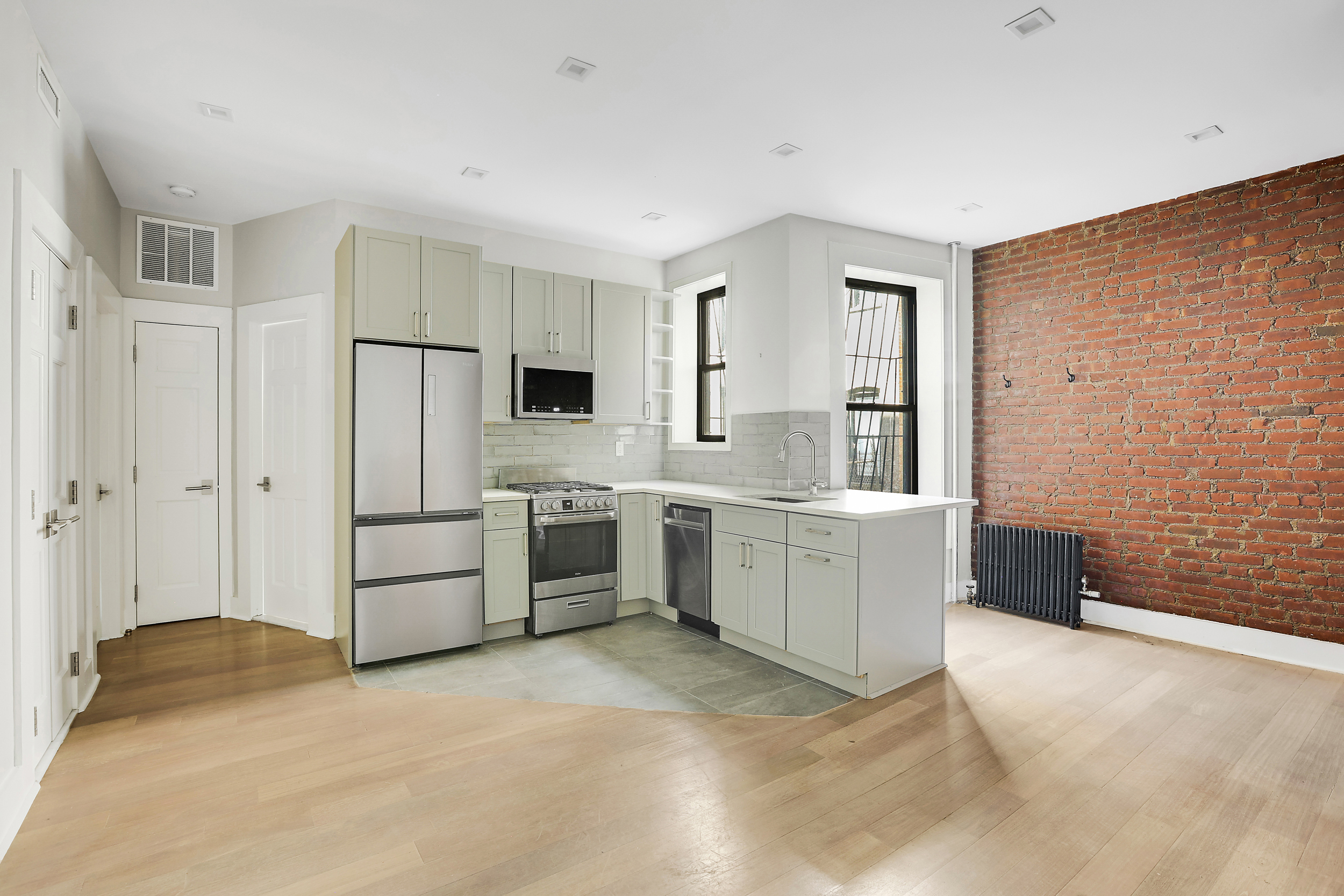 45 Argyle Road, Unit 1C Brooklyn, NY 11218 - Photo 1 of 6