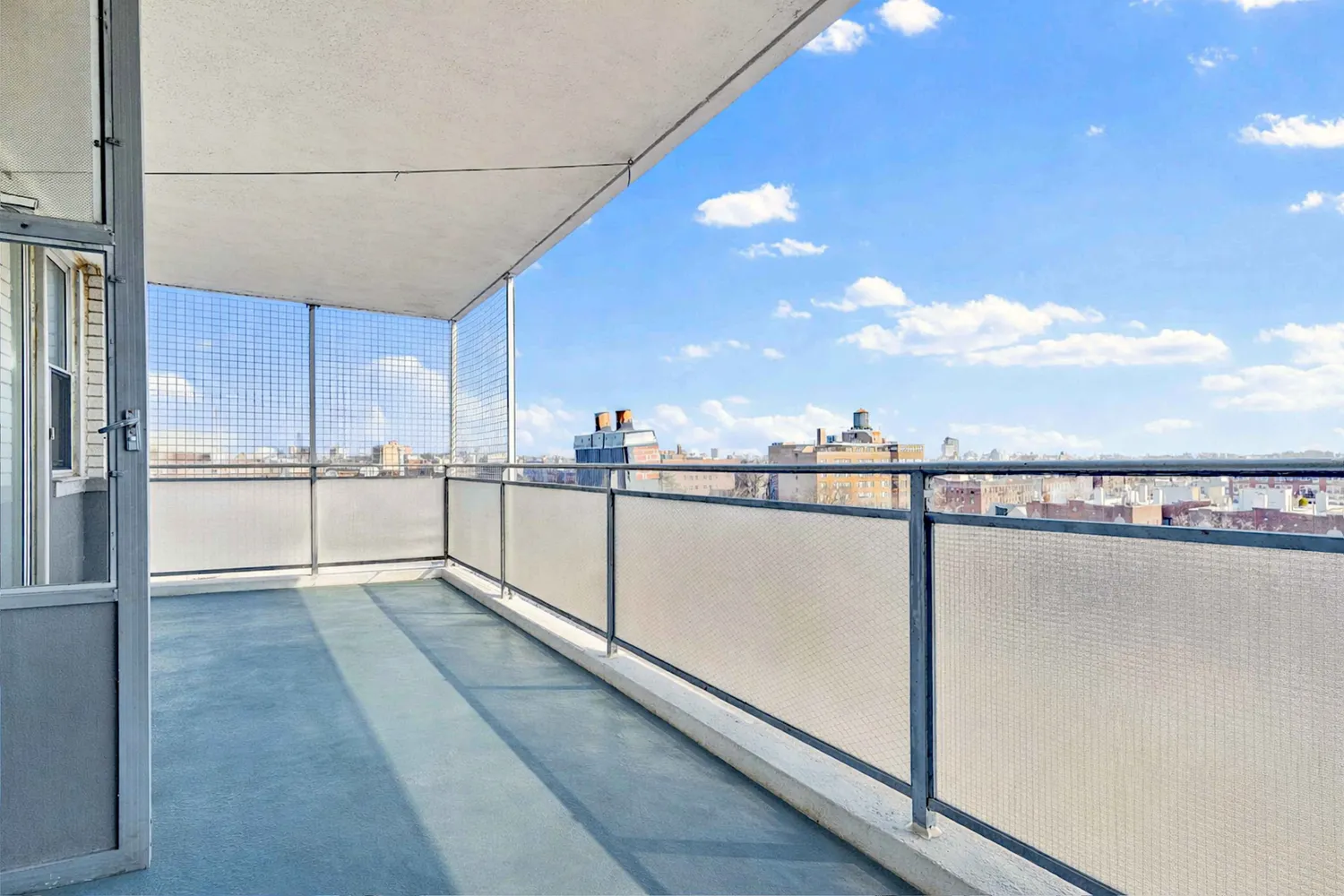 $950,000 | 370 Ocean Parkway, Unit 8H | Kensington