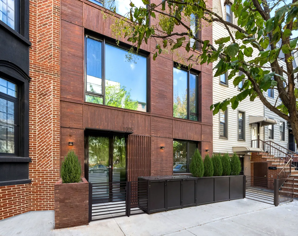 $14,500 | 1005 Lorimer Street, Unit 2 | Greenpoint