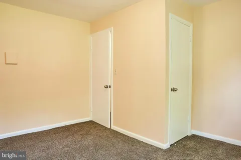 $3,800 | 5719 6th Street North, Arlington, VA 22205